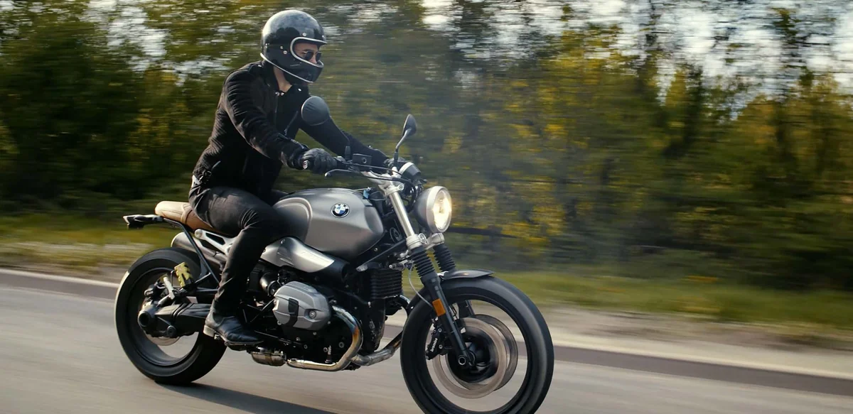 BMW R nineT Scrambler film reached 8,700 views