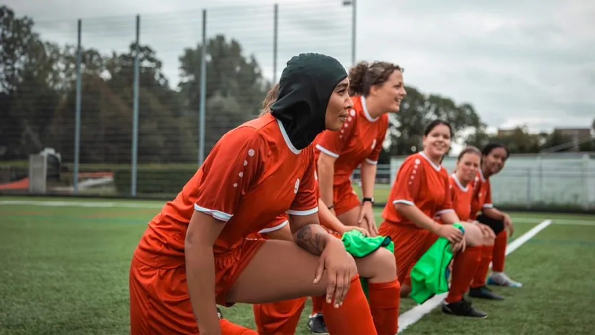 Sports Direct created 75 World Cup images, 40% reach boost